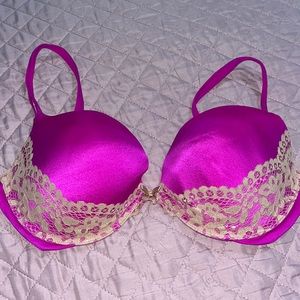 Victoria’s Secret push up bra